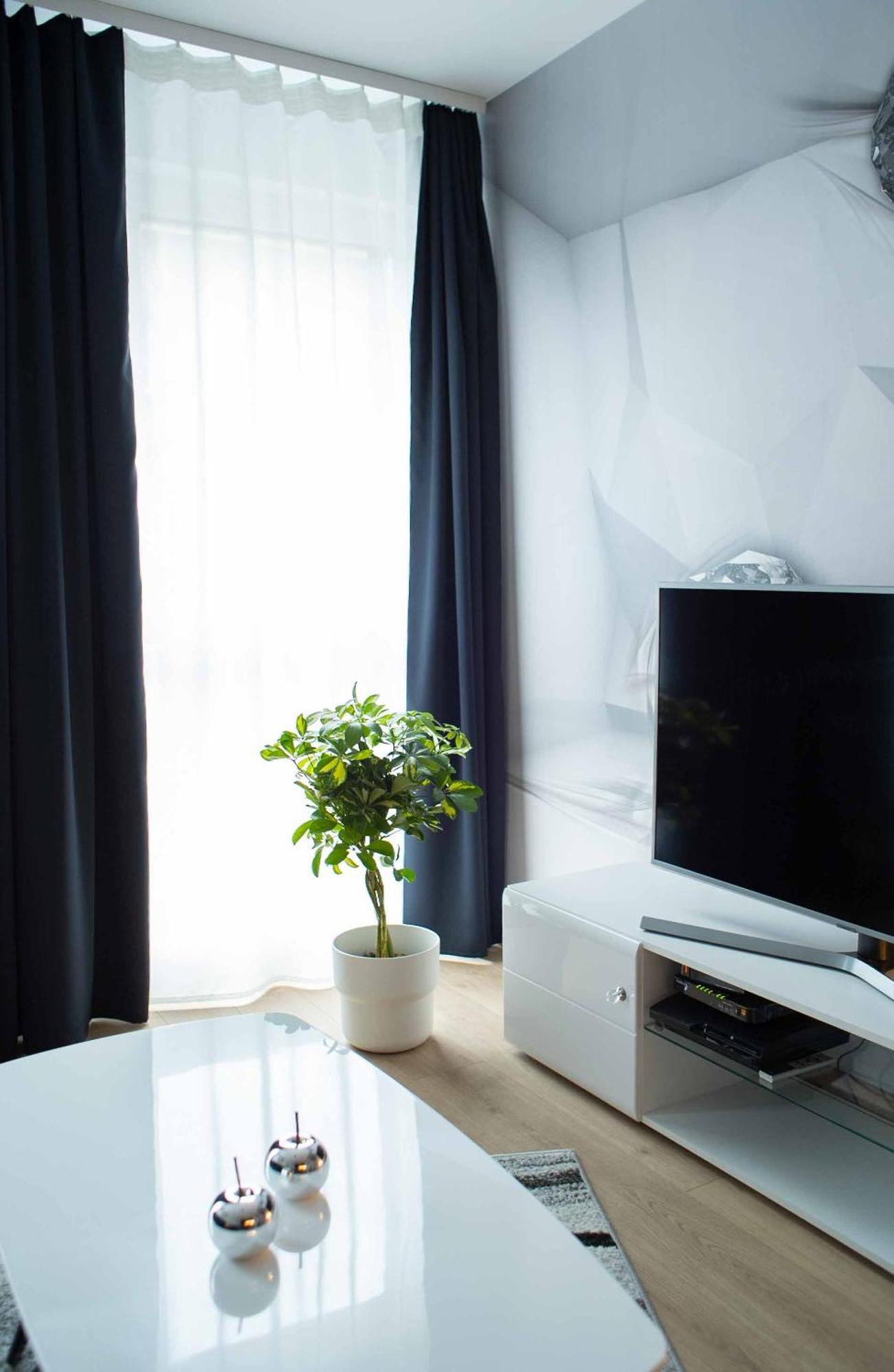 Apartment 3d Spring *